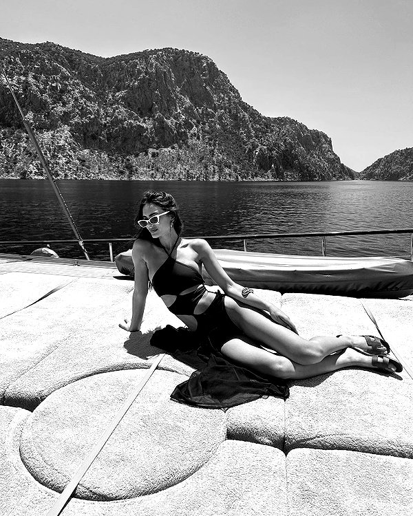 yaelshelbia instagram image archive image
