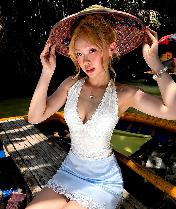 lyhythuedoxinh instagram image archive image