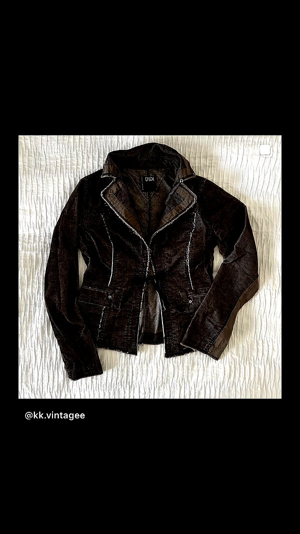 kk.vintagee instagram image archive image