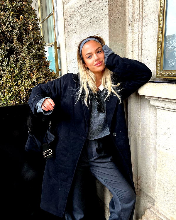 barzomer instagram image archive image