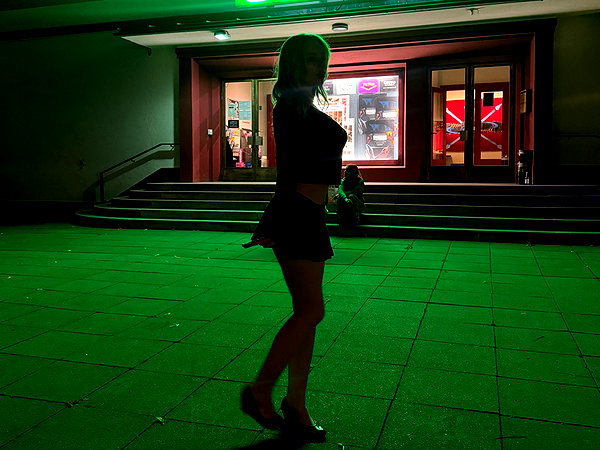 leni.bahr instagram image archive image
