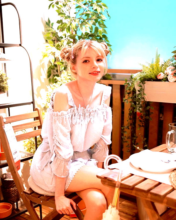peachmilky_ instagram image archive image