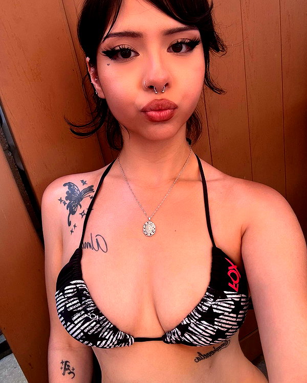 shay.la__ instagram image archive image
