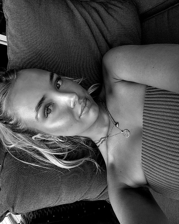 0emmamac instagram image archive image