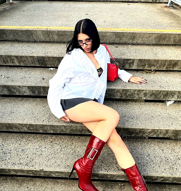karolinaawasik instagram image archive image