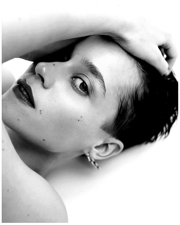 polina.baryshnikova_ instagram image archive image