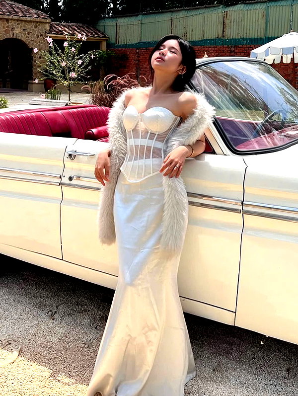 lyhythuedoxinh instagram image archive image