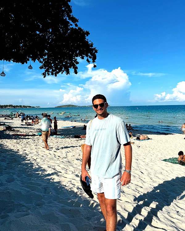 barzomer instagram image archive image
