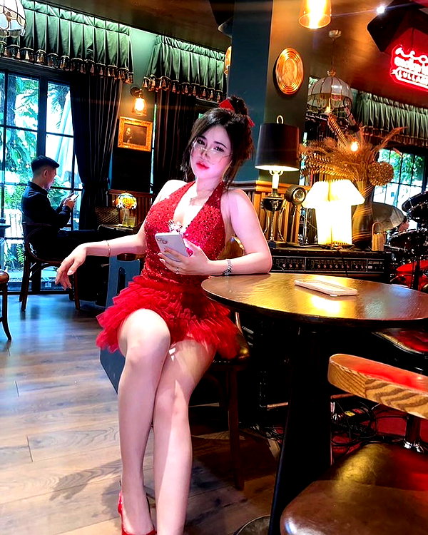 lyhythuedoxinh instagram image archive image