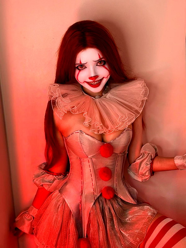 elowen.fawn instagram image archive image