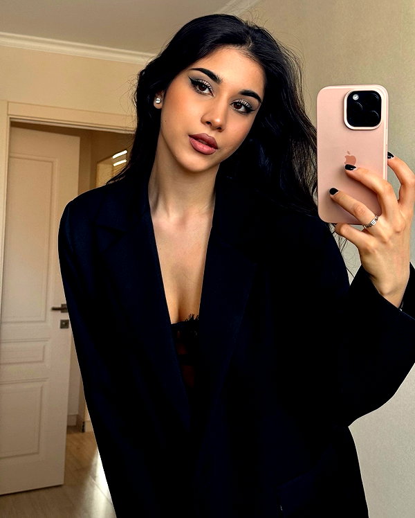 owlydiaa instagram image archive image