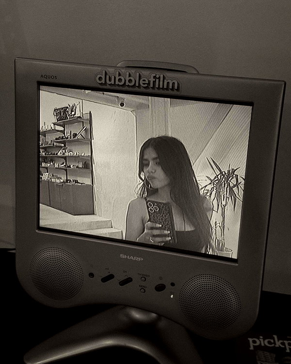 ainaratorneg instagram image archive image
