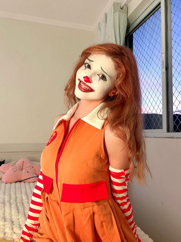 elowen.fawn instagram image archive image