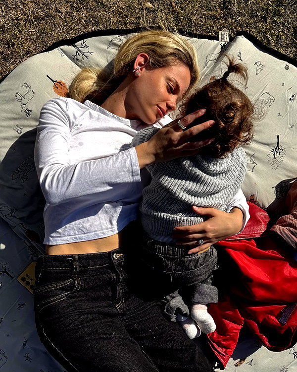 barzomer instagram image archive image