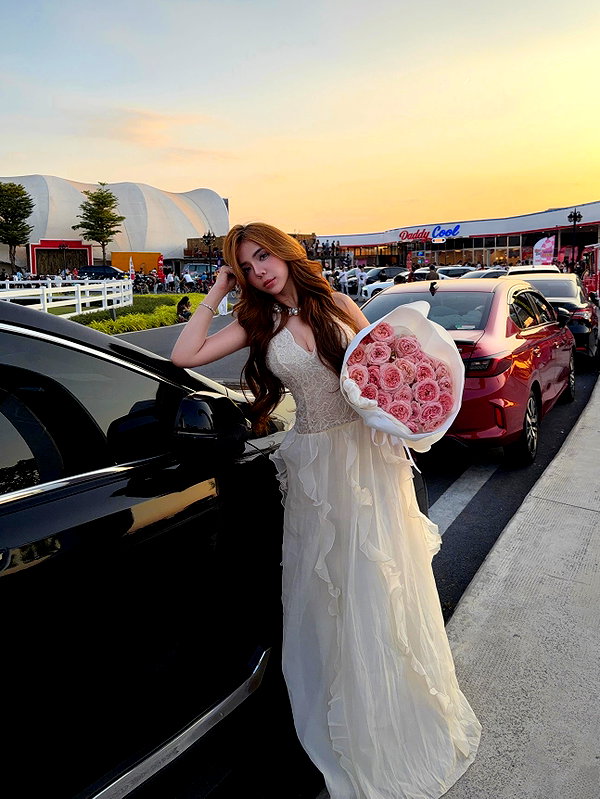lyhythuedoxinh instagram image archive image
