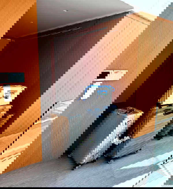 alexis.blond alexis.blond archive image