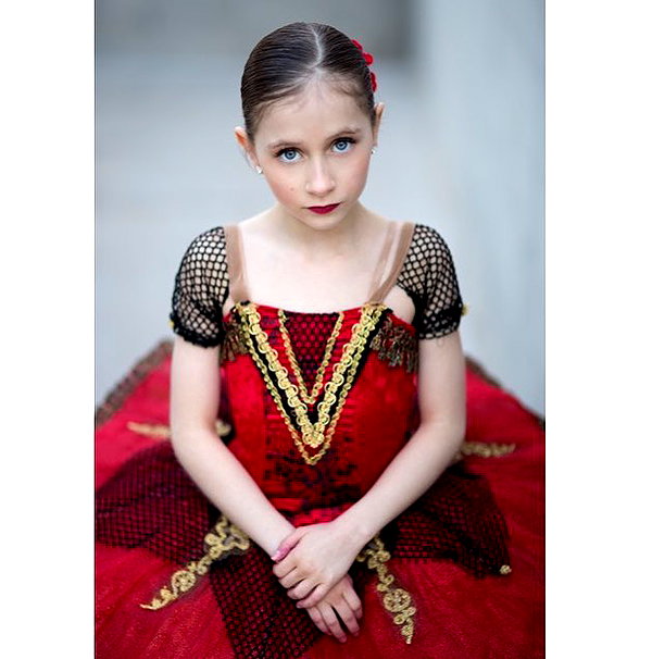 ellianawalmsley instagram image archive image