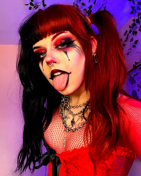yeahimcaroline instagram image archive image