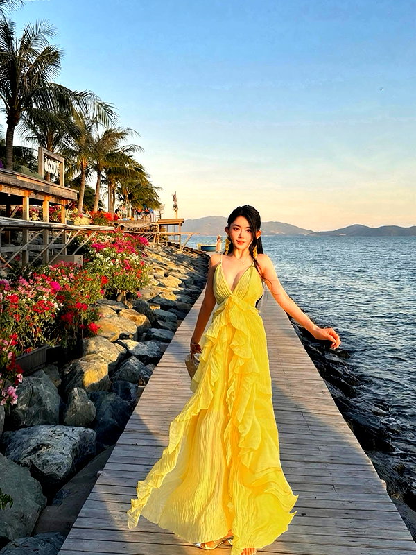 lyhythuedoxinh instagram image archive image