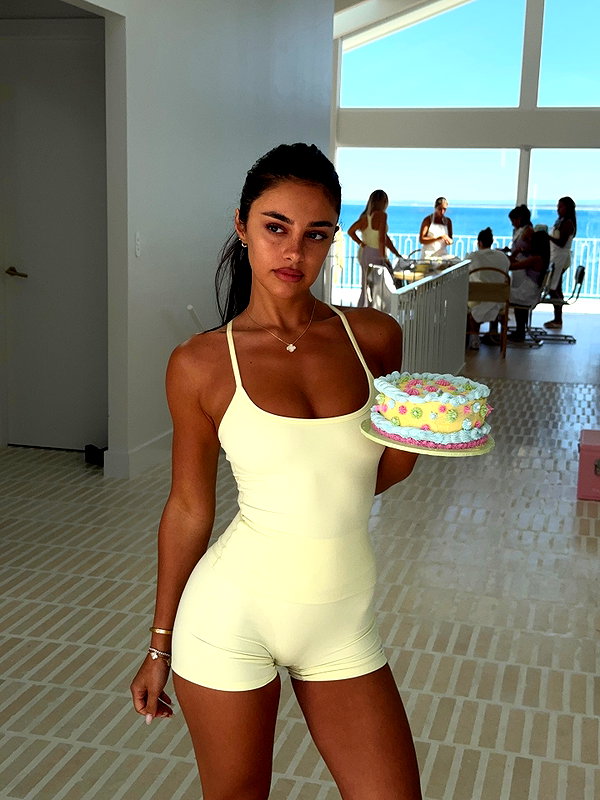 godbless_jess instagram image archive image