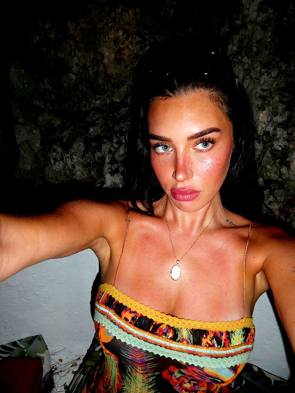 staskaranikolaou instagram image archive image