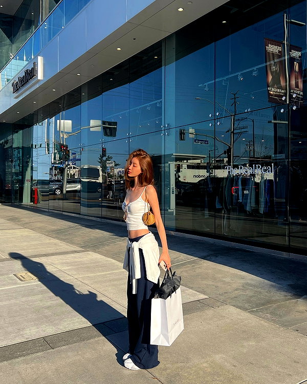 daxbin instagram image archive image