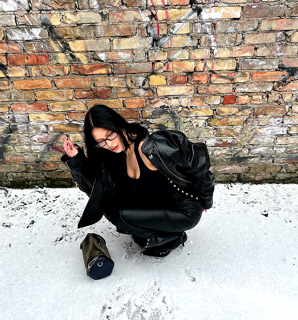 karolinaawasik instagram image archive image
