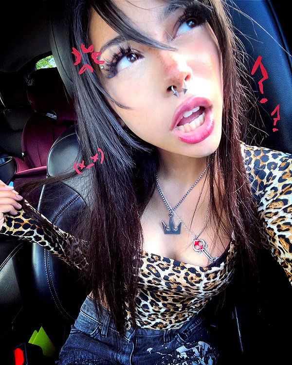 twodollie instagram image archive image