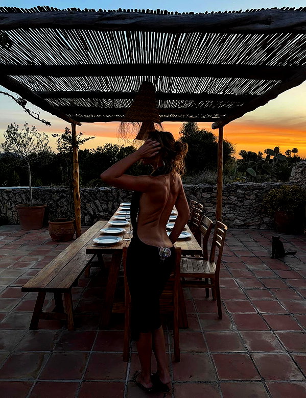 Archived image from @edenharper on Instagram