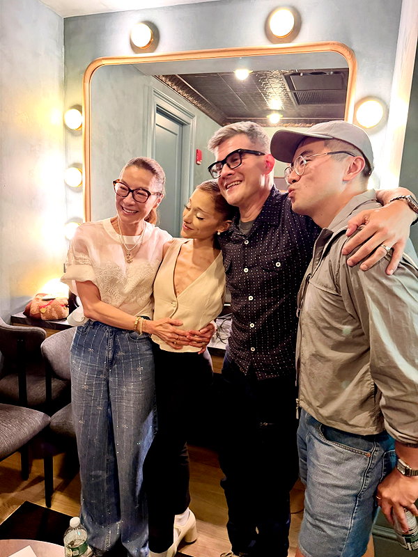 arianagrande instagram image archive image