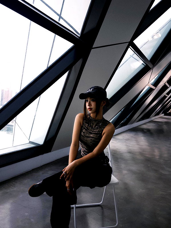 e.shao_417 instagram image archive image