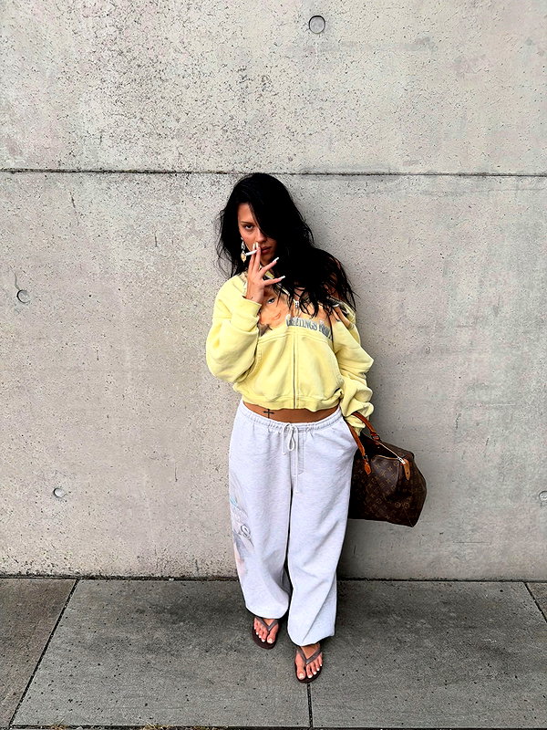 karolinaawasik instagram image archive image