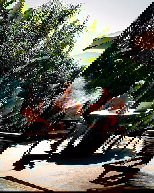 tateauraa tateauraa archive image