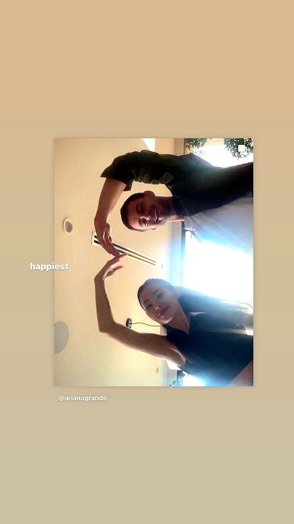 arianagrande instagram image archive image