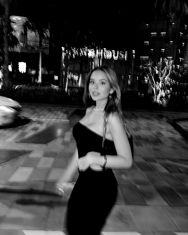 zoeliss instagram image archive image