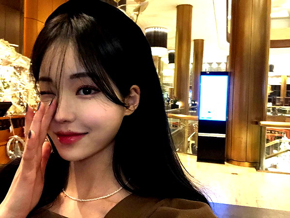 daxbin instagram image archive image