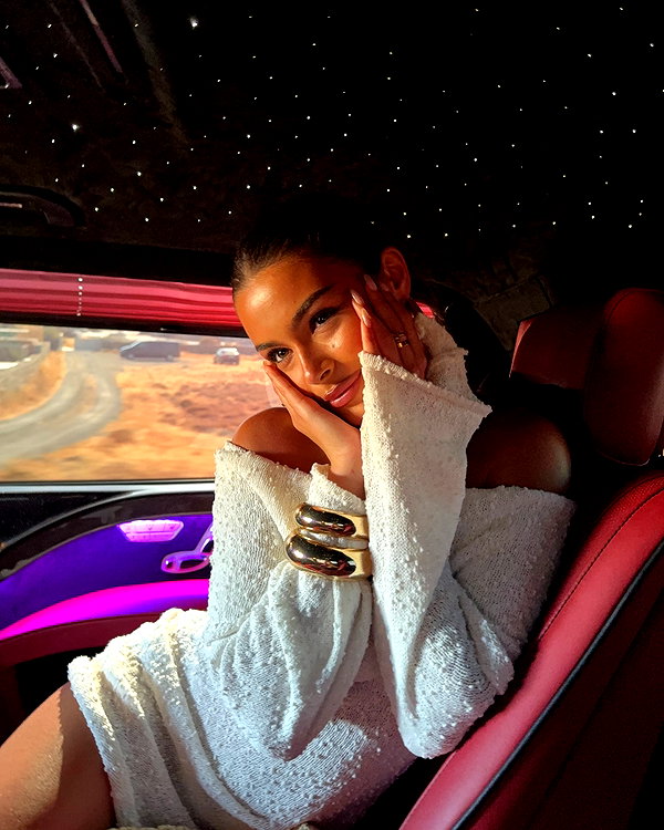 oliviaphillipps instagram image archive image