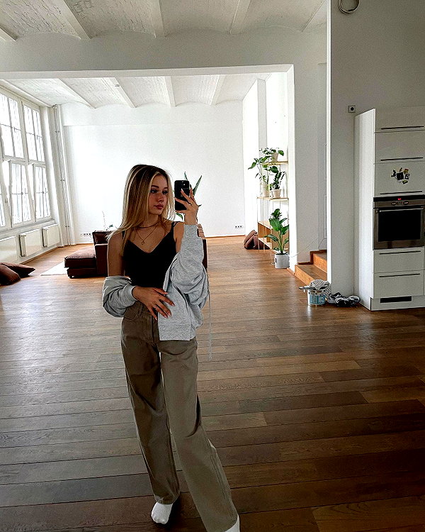 lilih instagram image archive image