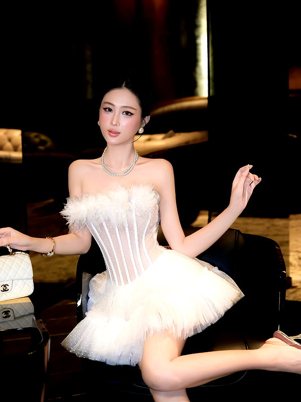 lyhythuedoxinh instagram image archive image