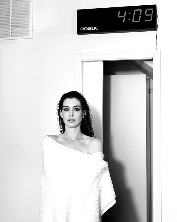 annehathaway instagram image archive image