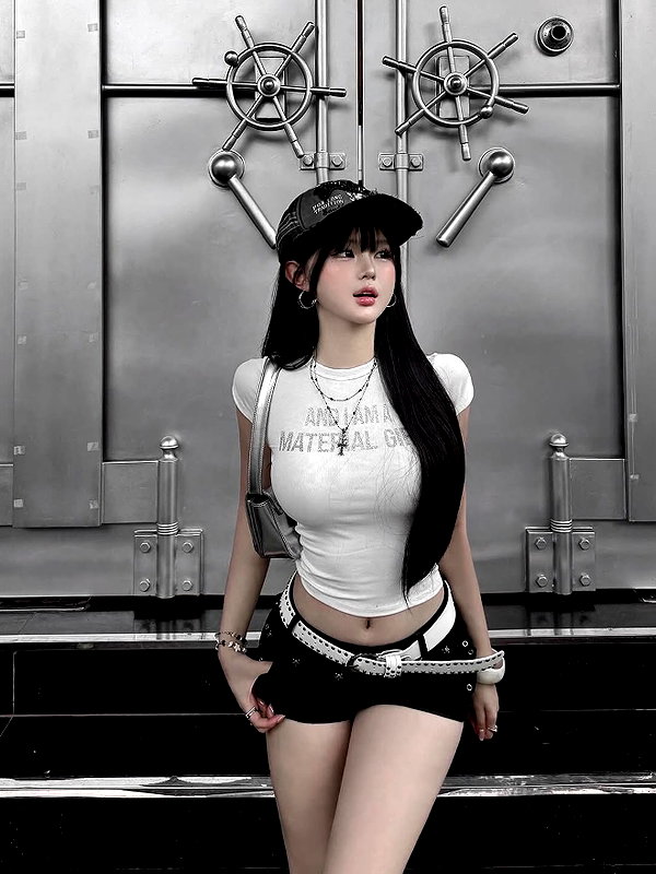 lyhythuedoxinh instagram image archive image