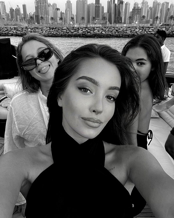 veroni22ka instagram image archive image