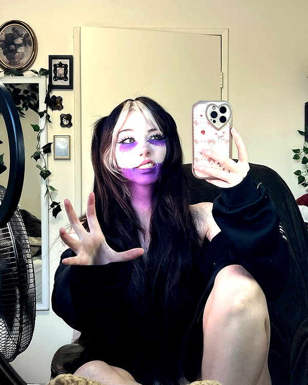 danielle.mercedie instagram image archive image