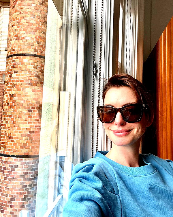 annehathaway instagram image archive image