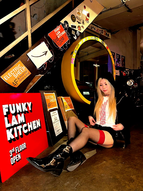 the.q.felicia instagram image archive image