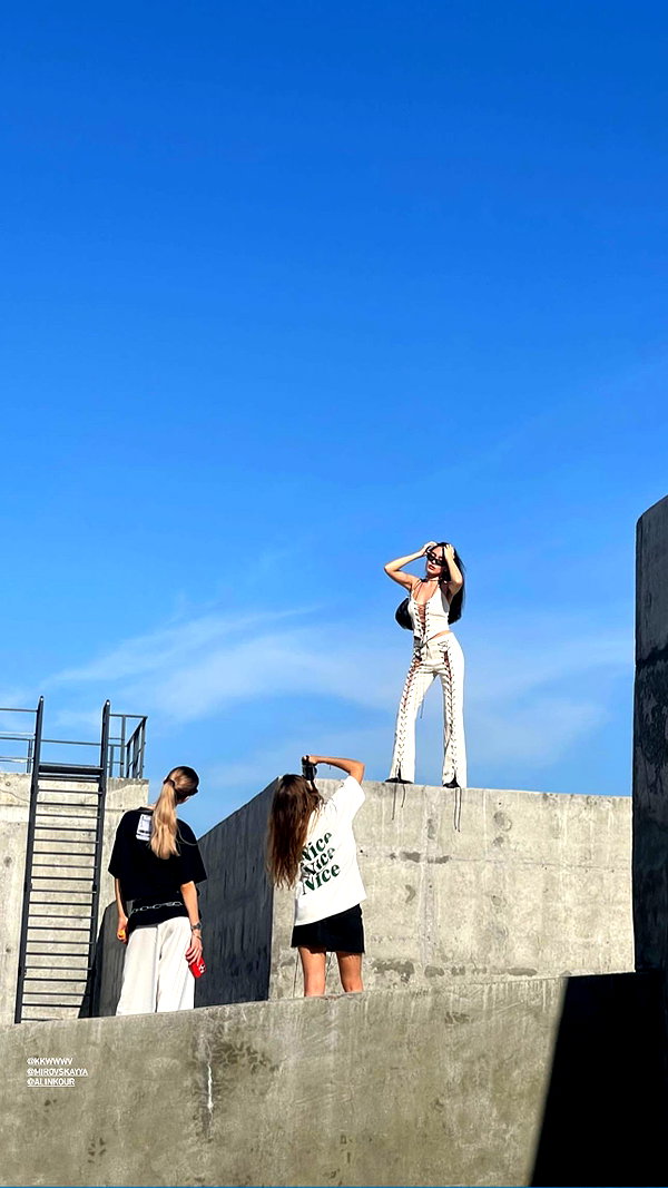 kkwwwv instagram image archive image