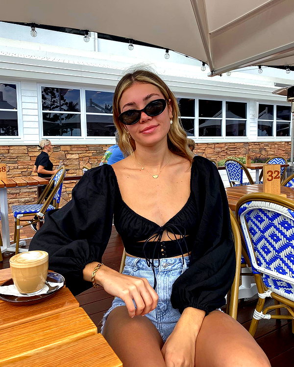 dekota_thompson instagram image archive image