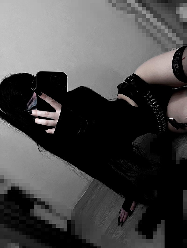 glowmoonshorty instagram image archive image