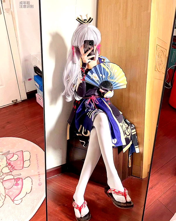gallery_cosplayer instagram image archive image