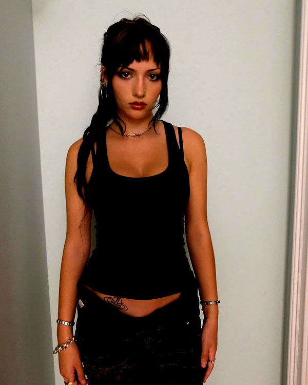 lilarosepalaza instagram image archive image